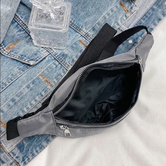💙Women’s Gray Double Front Pockets Adjustable Strap Release Buckle Fanny Pack - Picture 6 of 8